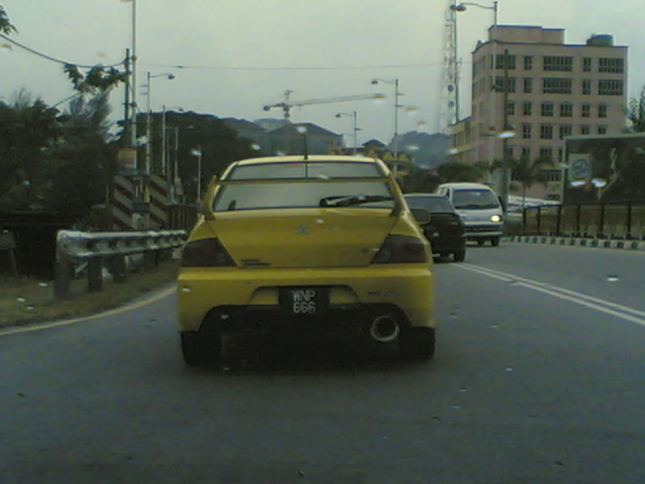 21072006001.jpg