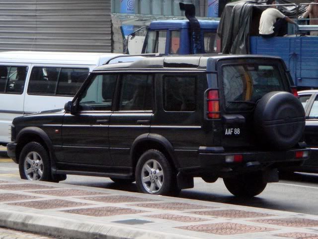 AAF88-LandRoverDiscovery.jpg