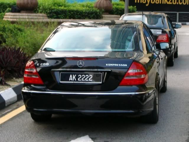 AK2222-MercedesE200.jpg