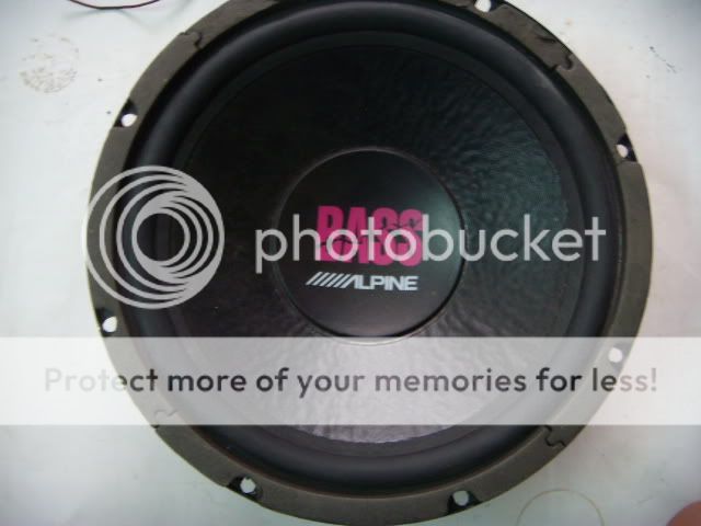 AlpineBassWoofer1.jpg