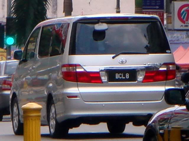 BCL8-ToyotaAlphard.jpg