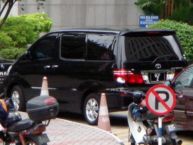 BCP2-ToyotaAlphard.jpg