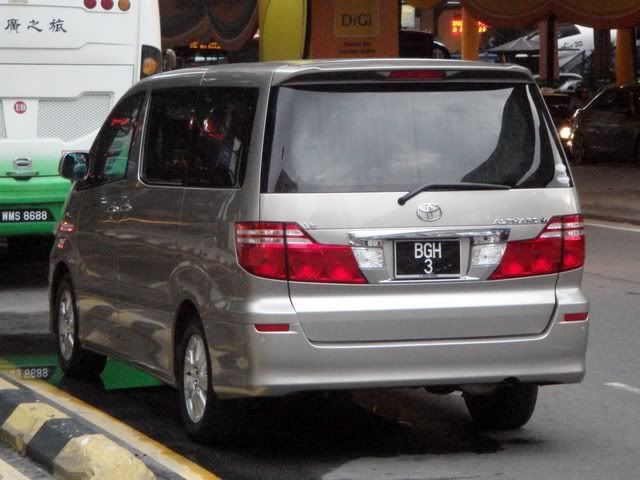 BGH3-ToyotaAlphard.jpg
