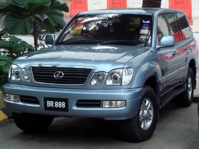 BR888-LexusLX470.jpg