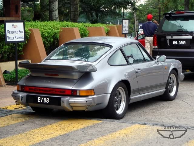 BV88-Porsche911SC.jpg
