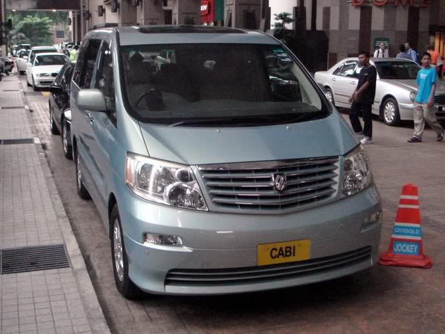 CAB1-ToyotaAlphard-front.jpg