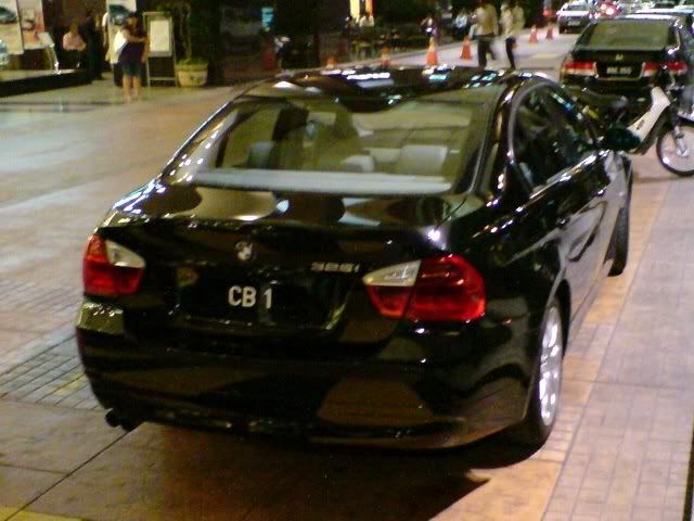 CB1-BMW325i.jpg