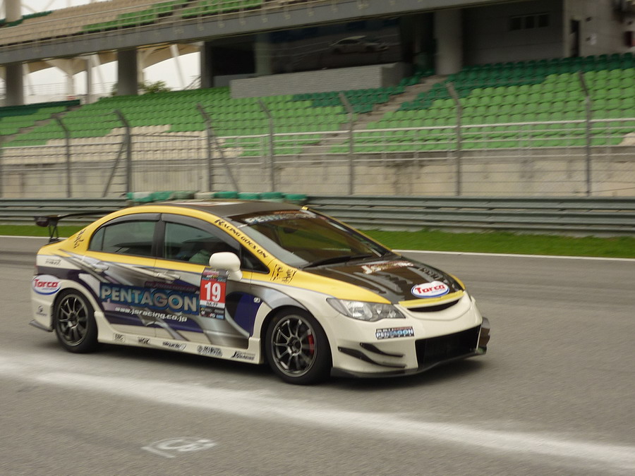 civic0022_resize.jpg