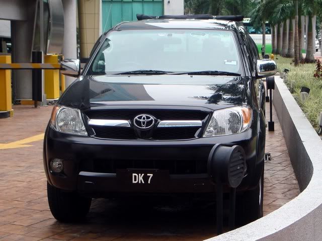 DK7-ToyotaHilux.jpg