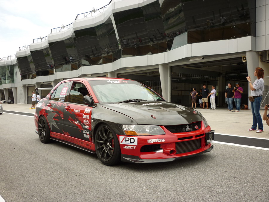 evo0103_resize.jpg