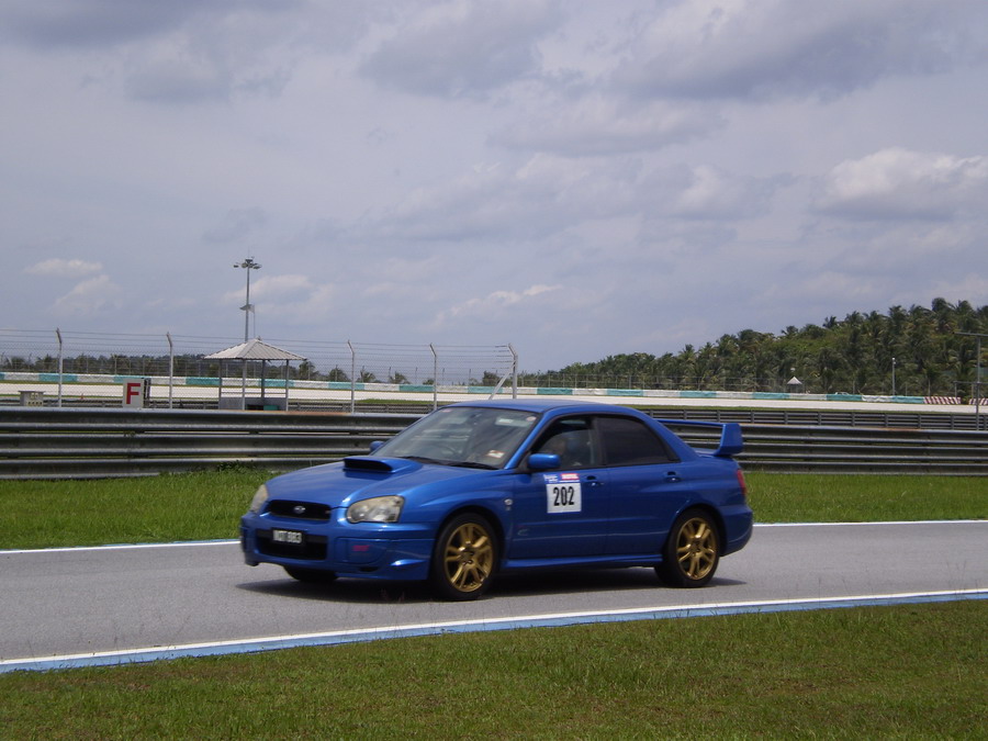 impreza0056_resize.jpg