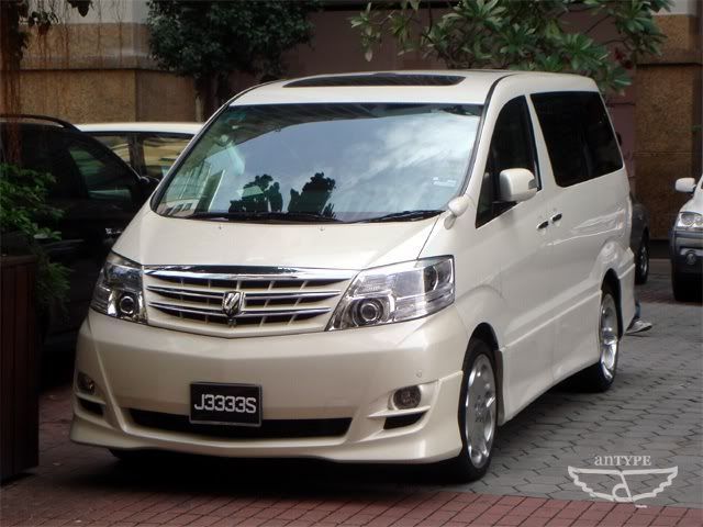 J3333S-ToyotaAlphard.jpg