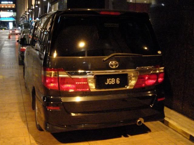 JGB6-ToyotaAlphard.jpg