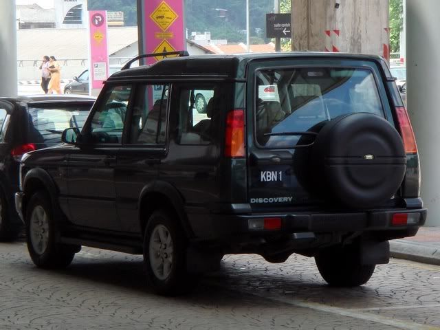 KBN1-LandRoverDiscovery.jpg