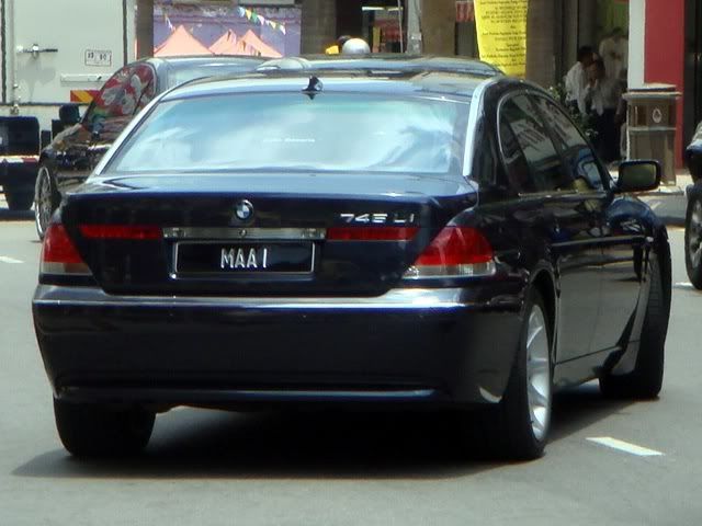MAA1-BMW745Li.jpg