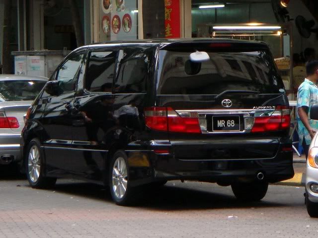 MR68-ToyotaAlphard.jpg