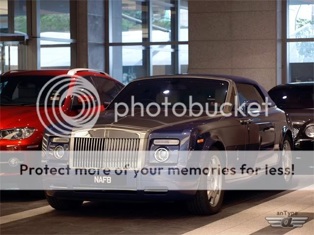 NAF8-Rolls-RoycePhantomDropheadCoup.jpg