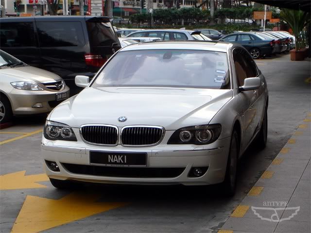 NAK1-BMW730Li.jpg
