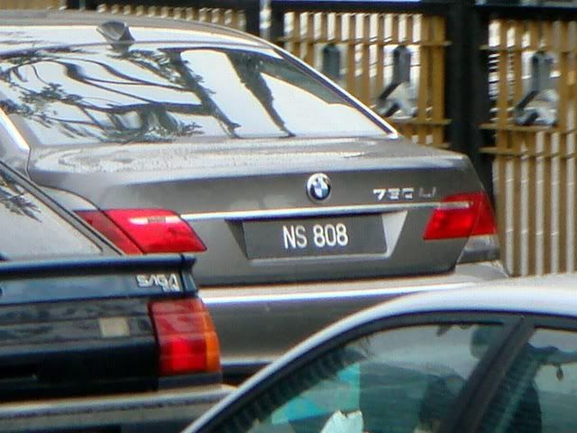 NS808-BMW730Li.jpg