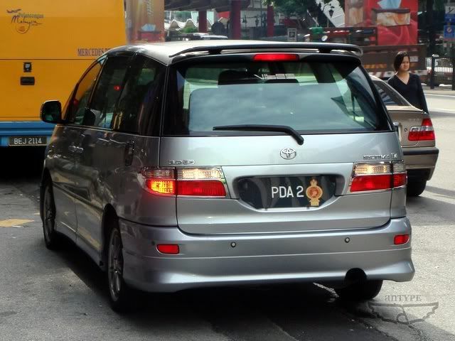 PDA2-ToyotaEstima.jpg