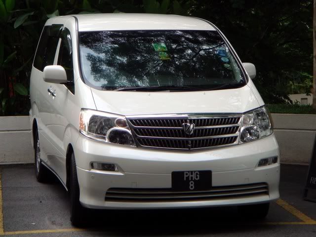 PHG8-ToyotaAlphard.jpg