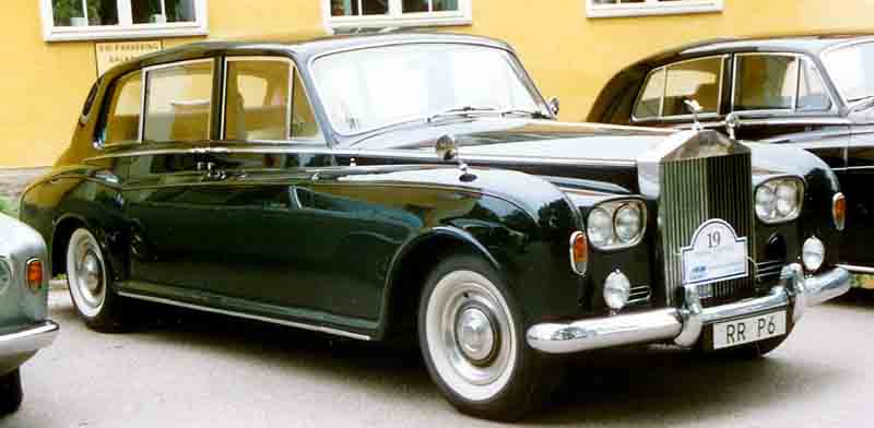 Rolls-Royce_Phantom_VI_Limousine.jpg