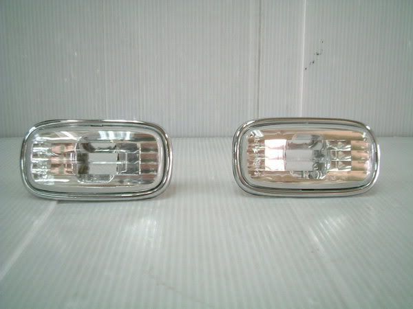 SentraN16chromeringcornerlamp.jpg