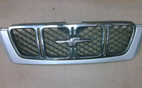 SubaruforesterSF5useditemfrontgrilr.jpg