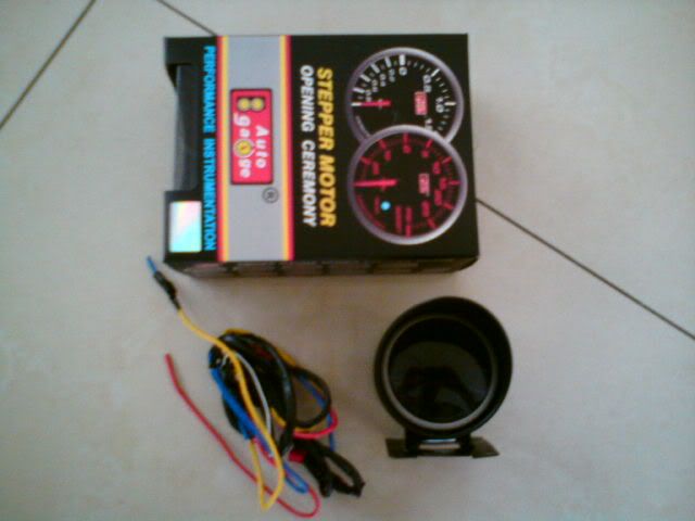 tachometerpic01.jpg