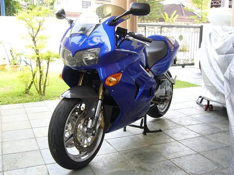 VFR800f.jpg