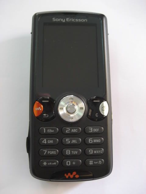 W810i_1.jpg