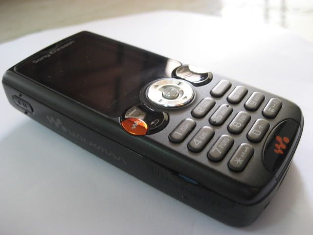 W810i_3.jpg