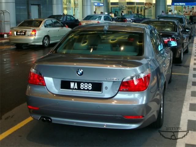 WA888-BMW520i.jpg