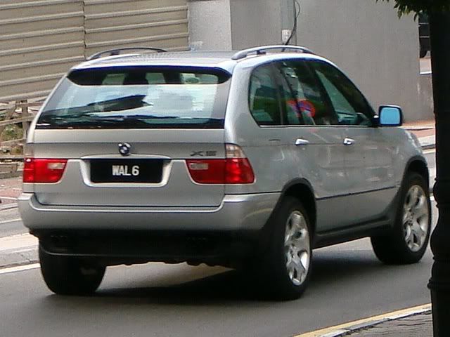WAL6-BMWX5-1.jpg