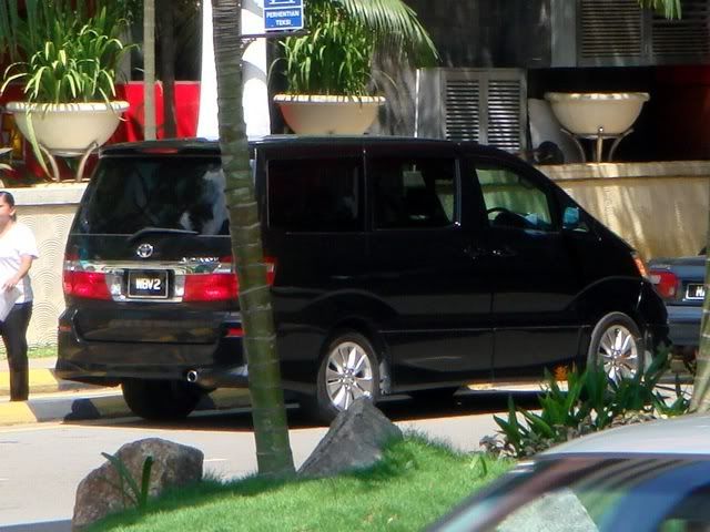 WBV2-ToyotaAlphard.jpg
