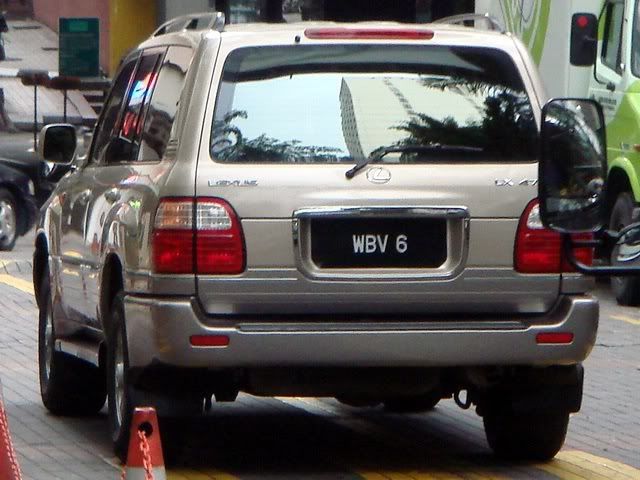 WBV6-LexusLX470.jpg