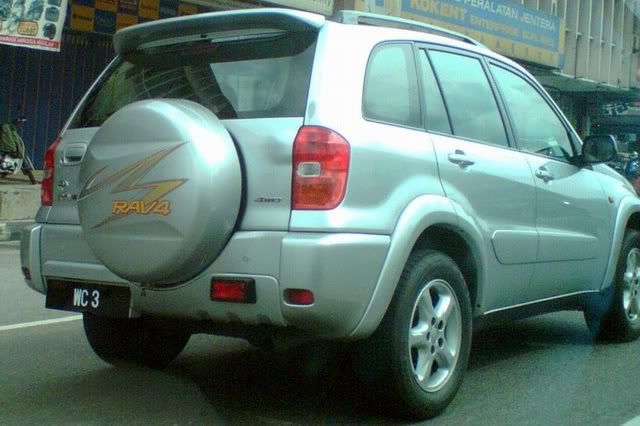 WC3-ToyotaRAV4.jpg