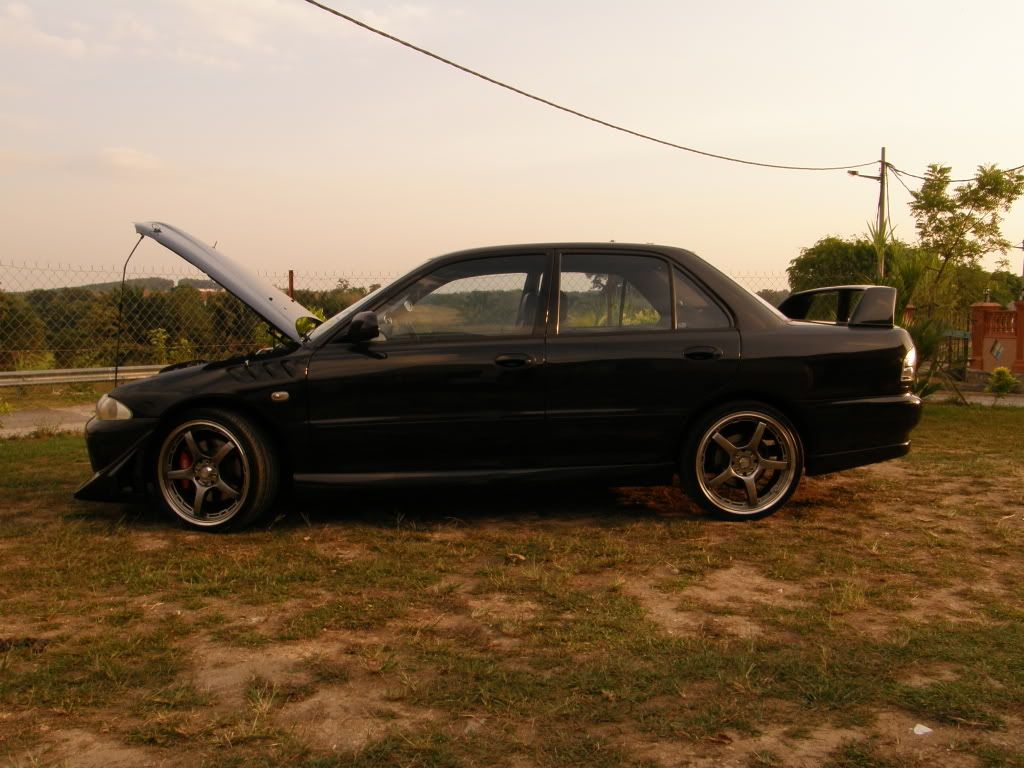 WiraEvo3Pics1.jpg