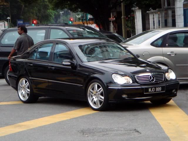 WJD999-MercedesC-Class.jpg