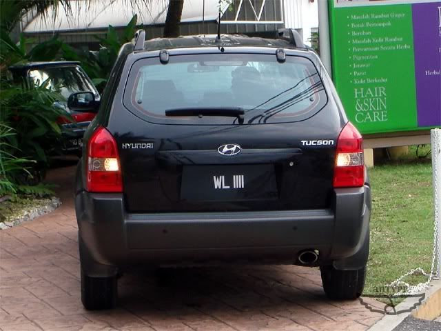 WL1111-HyundaiTucson.jpg