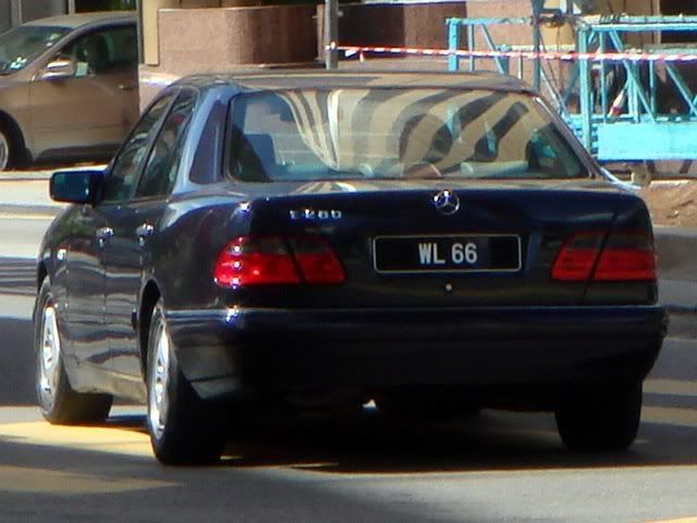 WL66-MercedesE200.jpg