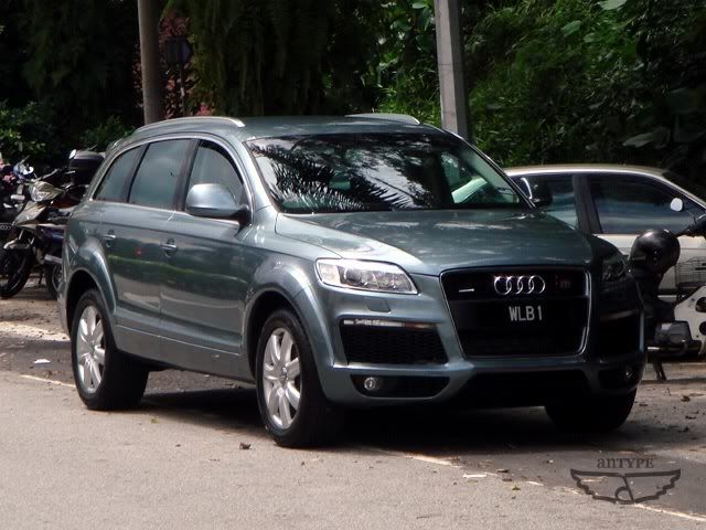 WLB1-AudiQ7.jpg
