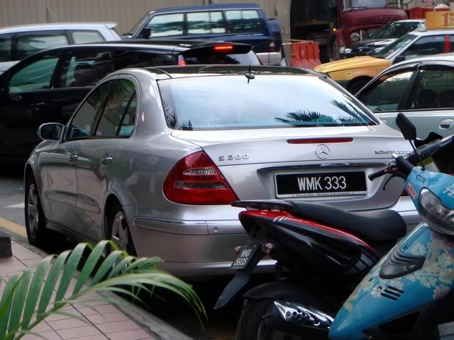 WMK333-MercedesE200.jpg