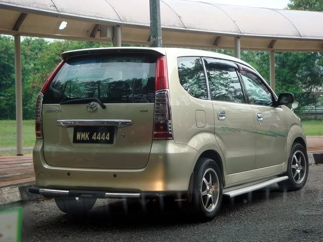 WMK4444-ToyotaAvanza.jpg