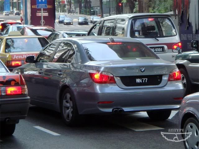 WN77-BMW530i.jpg