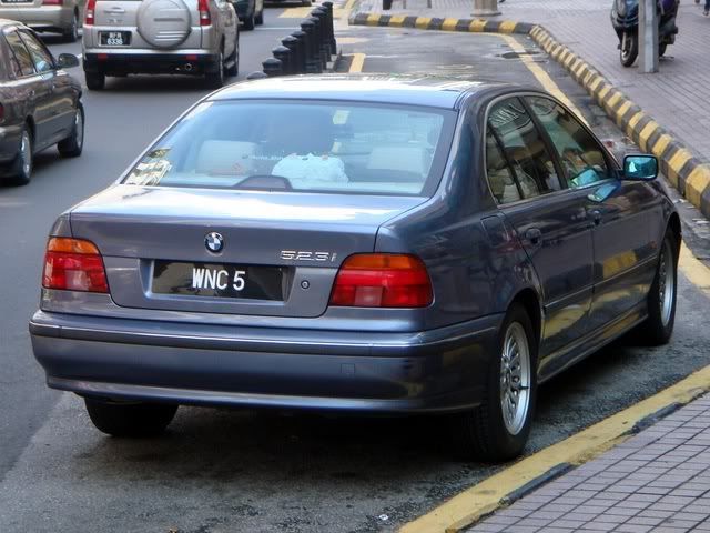 WNC5-BMW523i.jpg