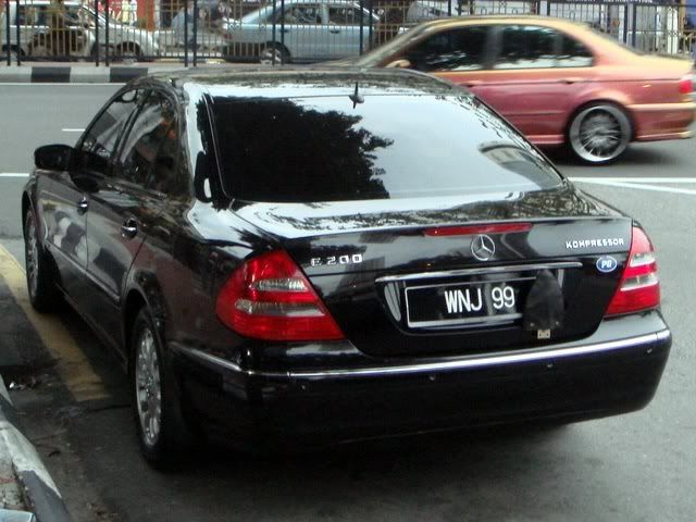 WNJ99-MercedesE200.jpg