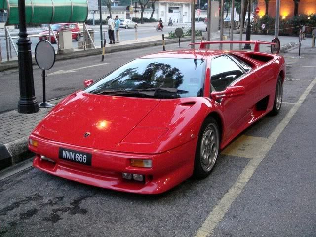 WNN666-LamborghiniDiablo.jpg
