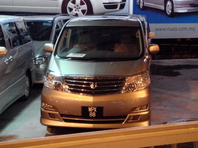WPX88-ToyotaAlphard.jpg