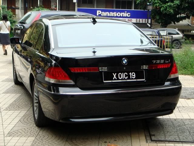 XOIC19-BMW735Li.jpg